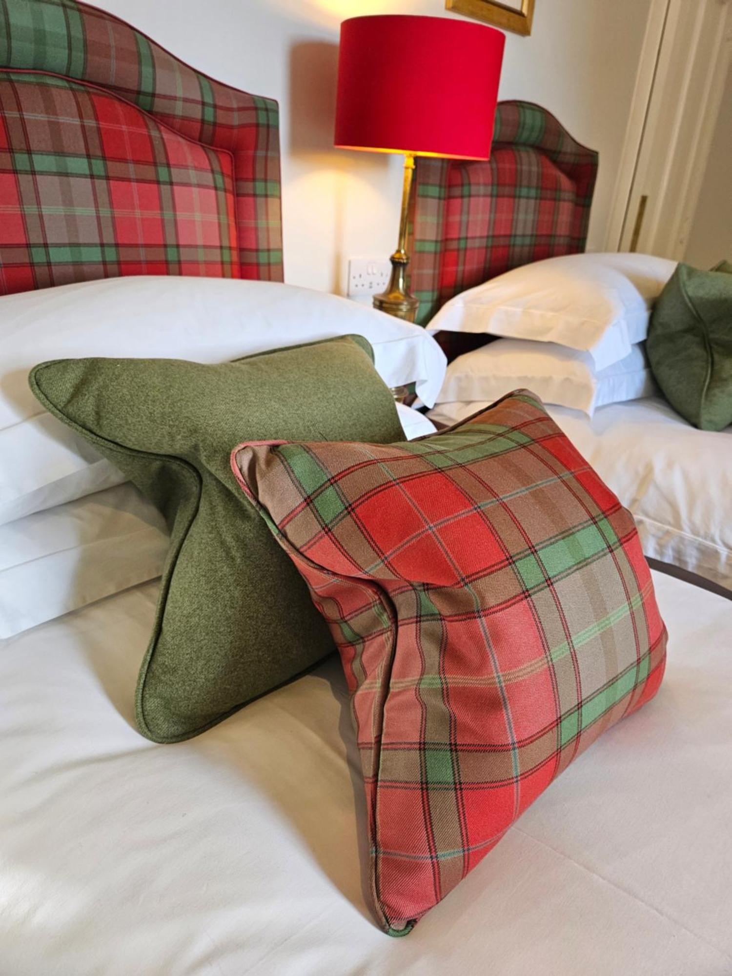 Craggan Bed & Breakfast Ballater Bagian luar foto
