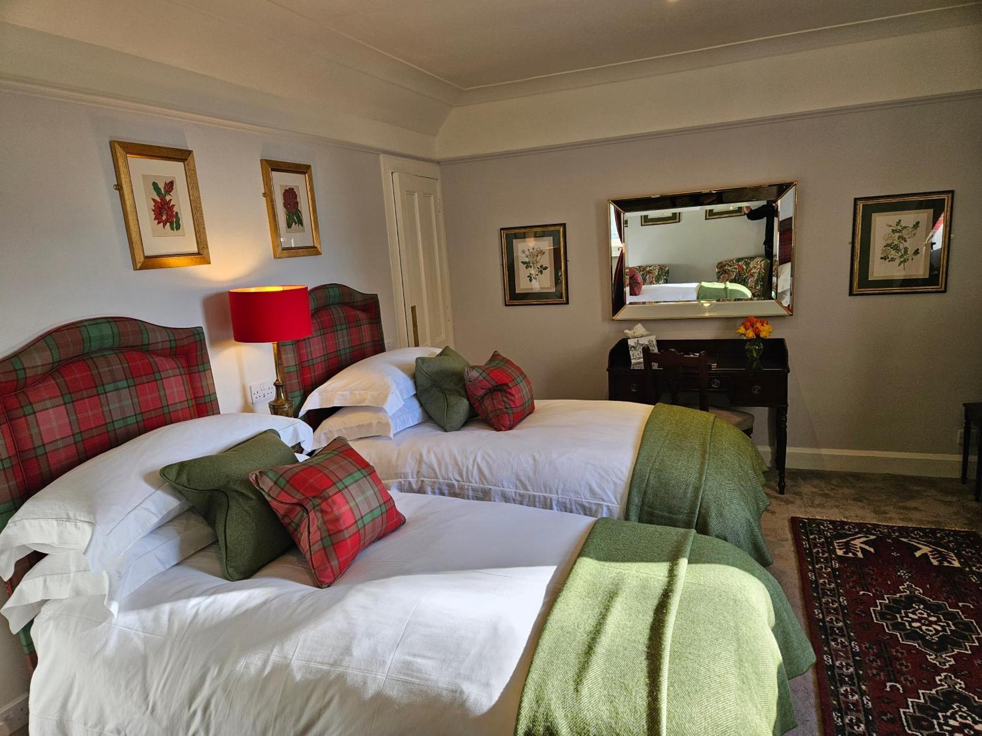 Craggan Bed & Breakfast Ballater Bagian luar foto