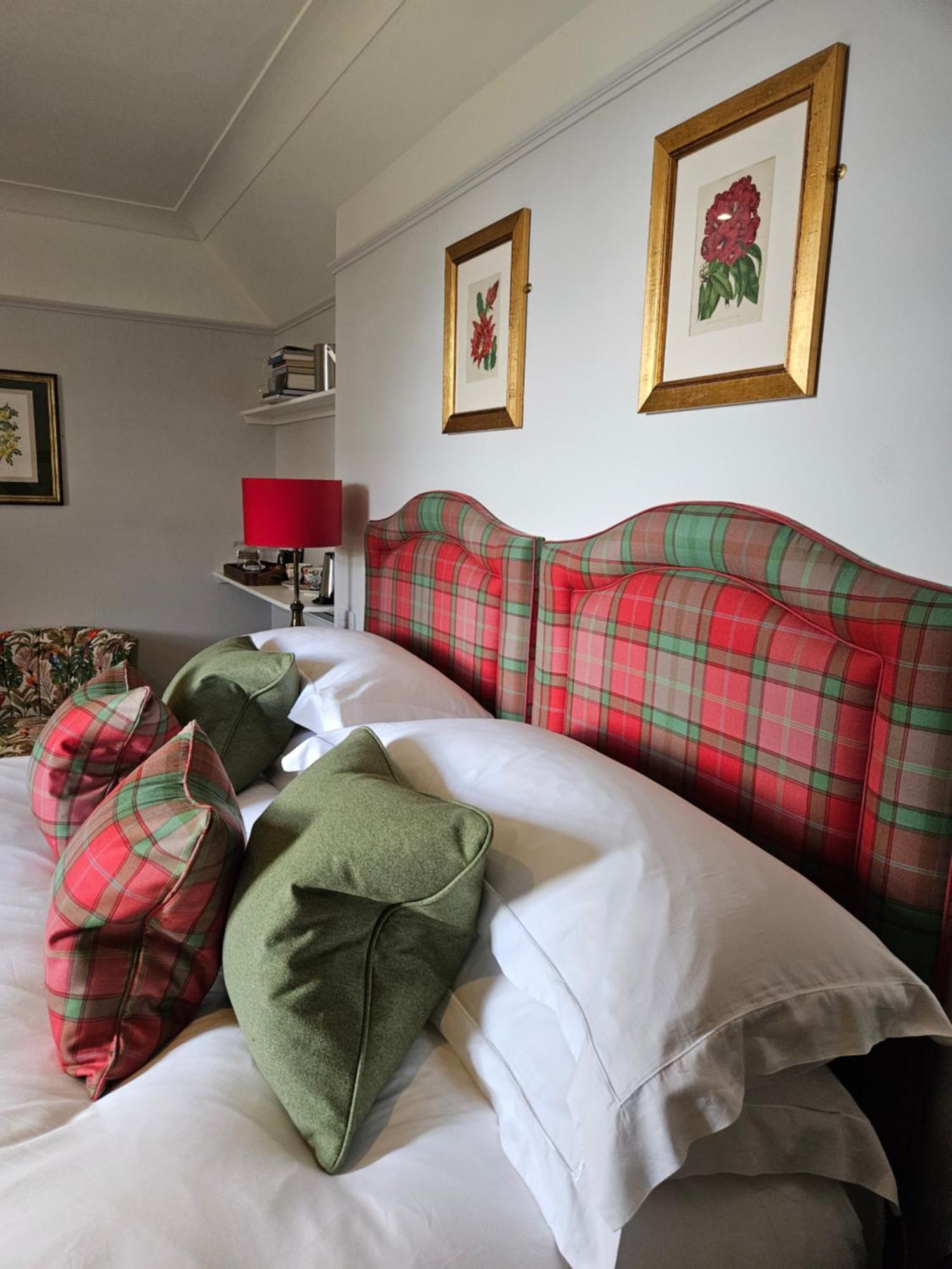 Craggan Bed & Breakfast Ballater Bagian luar foto
