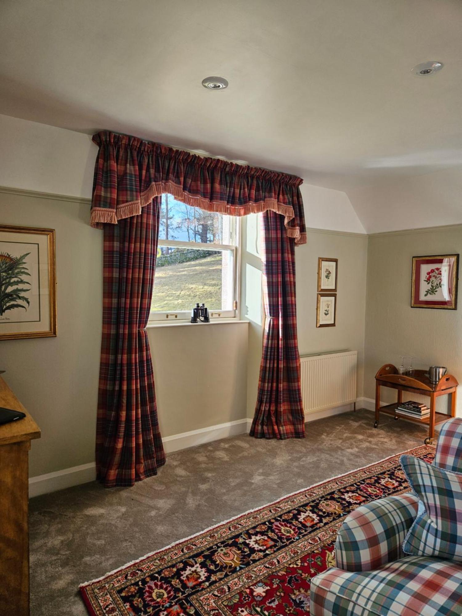 Craggan Bed & Breakfast Ballater Bagian luar foto