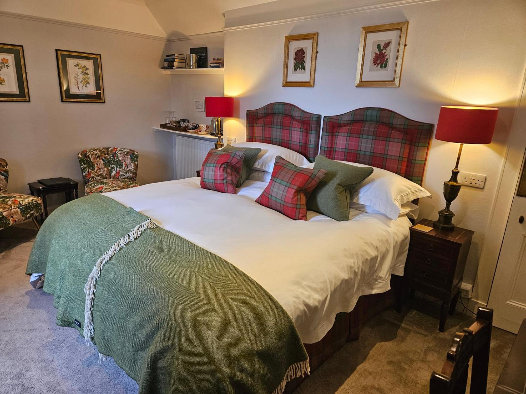 Craggan Bed & Breakfast Ballater Bagian luar foto
