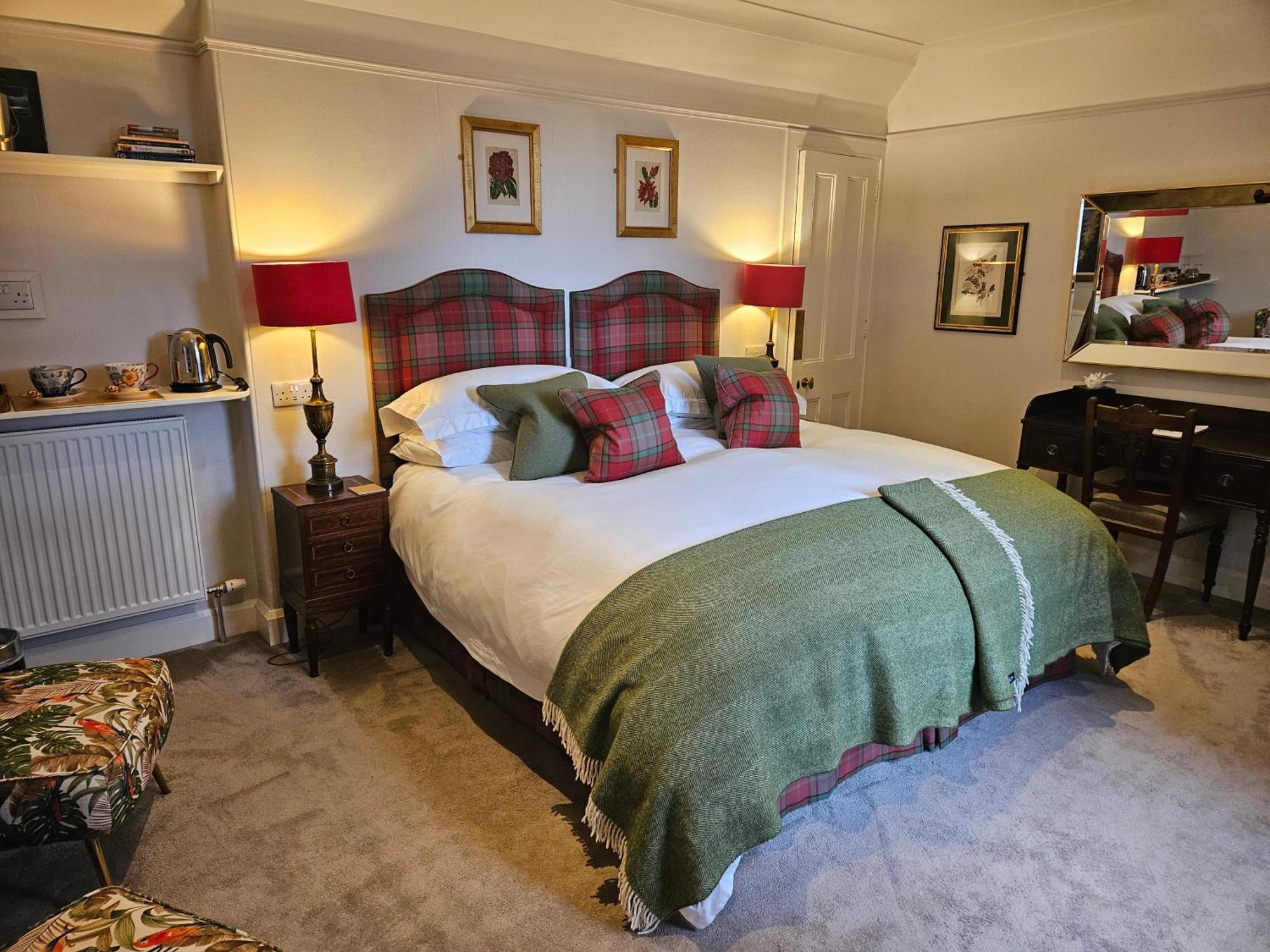 Craggan Bed & Breakfast Ballater Bagian luar foto